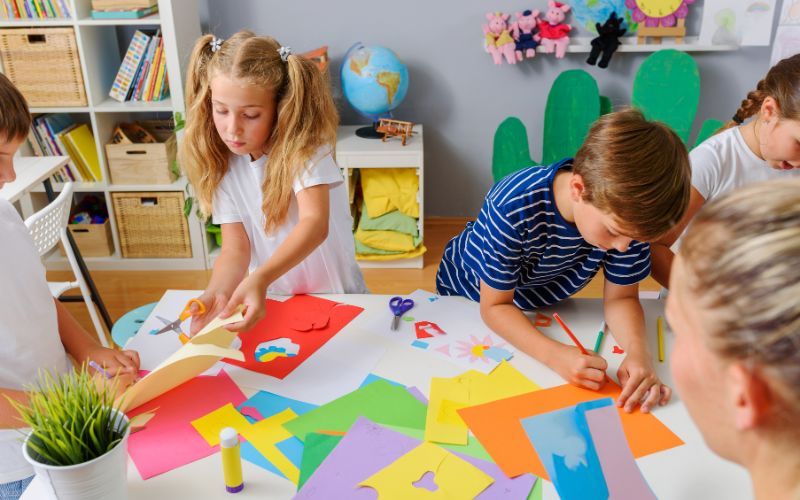 Fun Weekend Activities to Boost Your Child’s Creativity