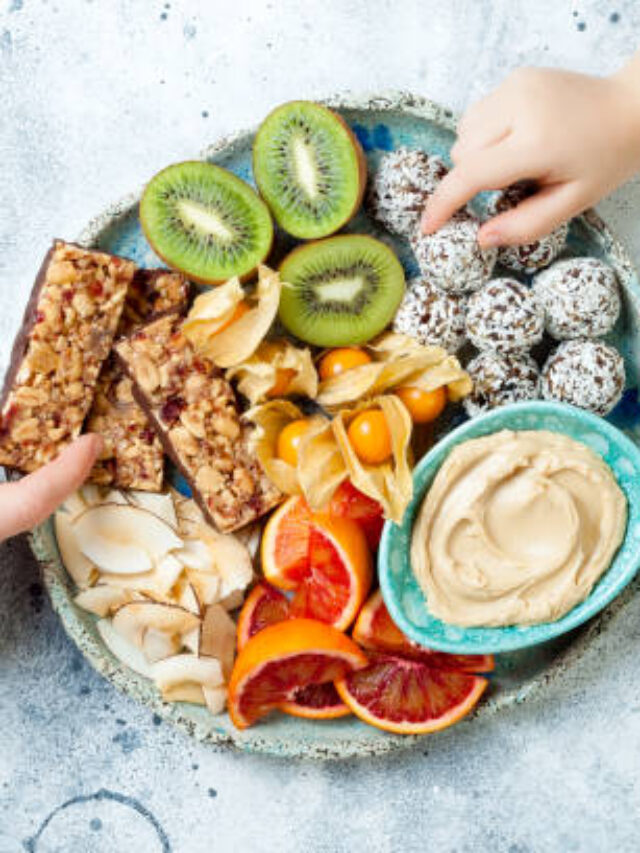 “Healthy Snacking: 10 Smart & Tasty Choices!”